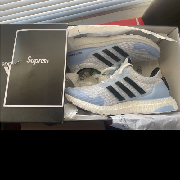 got white walker adidas